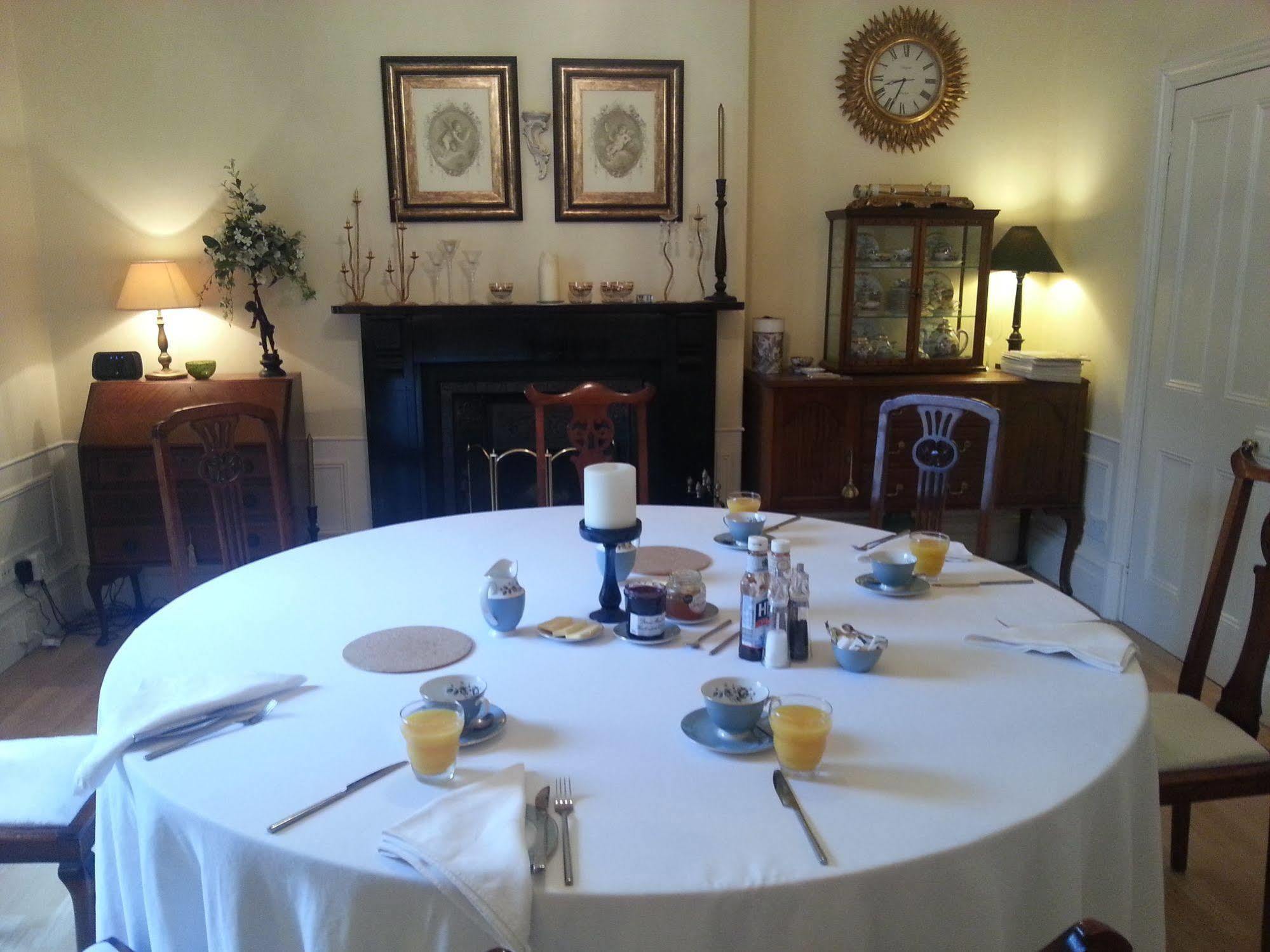 Newgate House Bed & Breakfast Барнард Касъл Екстериор снимка